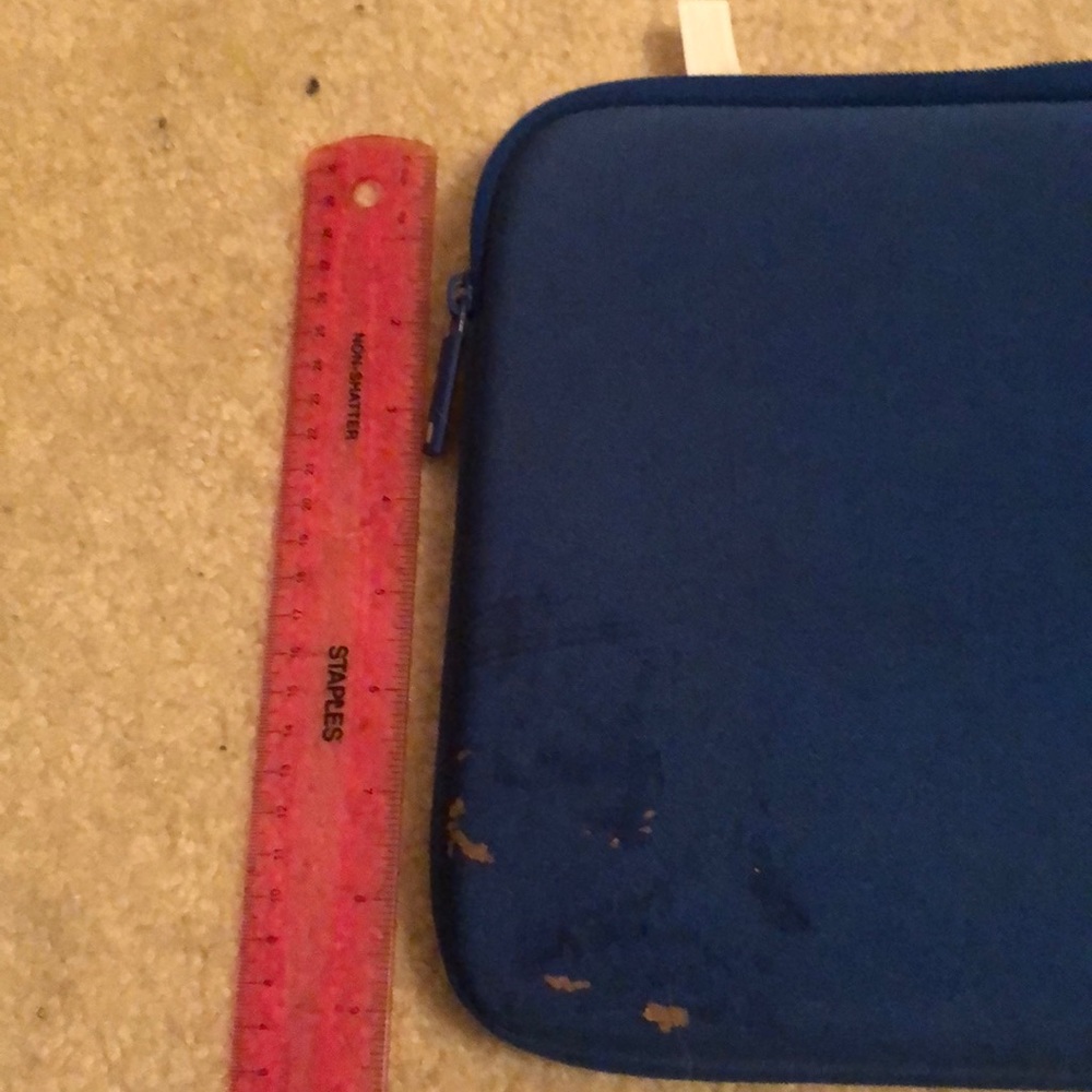 Zippered laptop case by Incase - Picture 5 of 7